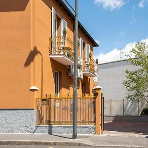 https://leader-apartments.it-lombardy.com